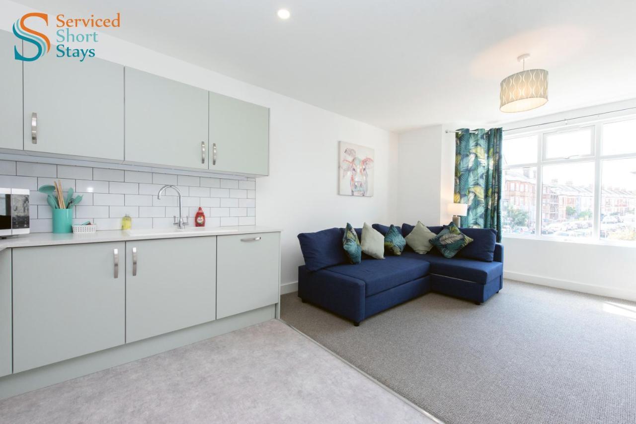Bella, Two Bedroom Apartment Close To The Beach Маргейт Екстер'єр фото